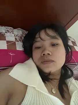 Ngoc-bbi online show from 10-05-25, 12:56