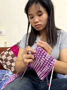 Ngoc-bbi online show from 10-19-25, 01:03