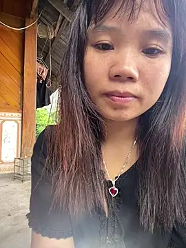 Snapshot of Ngoc-bbi chatting on 04-20-26, 12:35 Ngoc-bbi online show from 04-20-26, 12:35