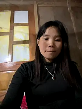 Ngoc-bbi online show from 11-20-25, 01:45