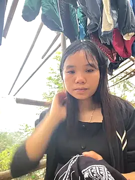 Ngoc-bbi online show from 11-17-25, 01:09