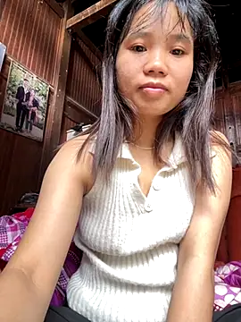 Ngoc-bbi online show from 10-19-25, 12:57