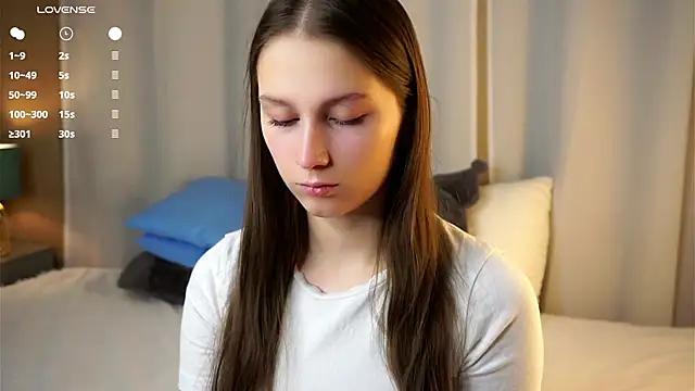 MelaniSeiver online show from 11-25-25, 01:06