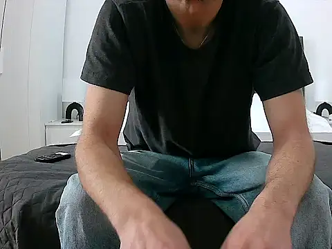 InnocentHub753 online show from 02-03-26, 11:04