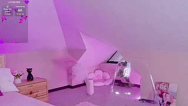 Liann Stark online show from 03-25-26, 06:46