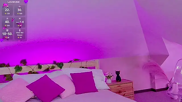 Liann Stark online show from 03-24-26, 06:35