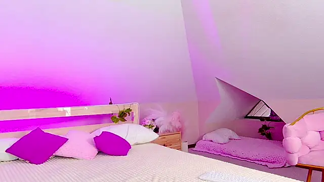 Liann Stark online show from 11-07-25, 06:51