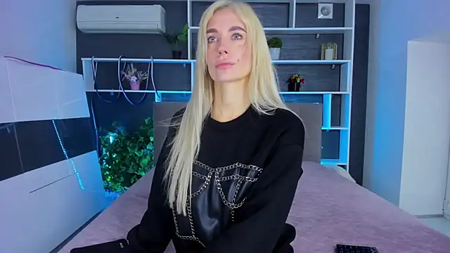 SabrinaSharm online show from 02-07-26, 01:19