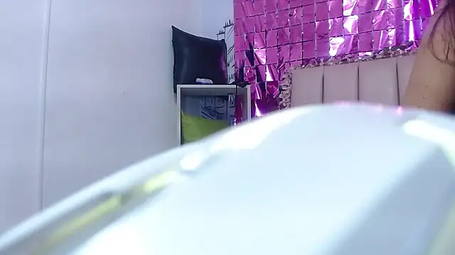 Caroll Stone online show from 10-24-25, 01:54