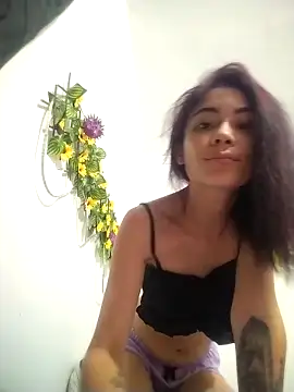 dulcelatin21 online show from 11-14-25, 11:30