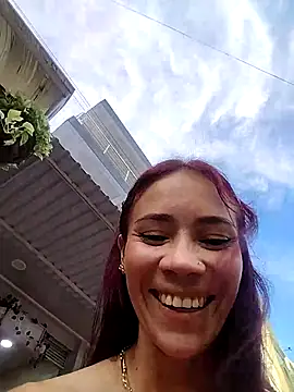 dulcelatin21 online show from 11-01-25, 09:52