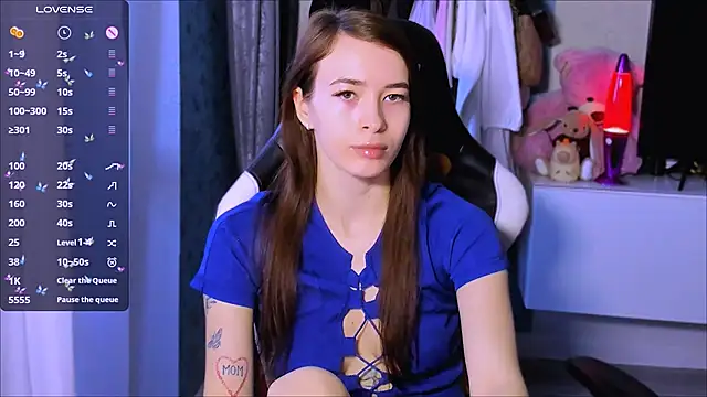 ZoyaMill online show from 10-18-25, 05:31