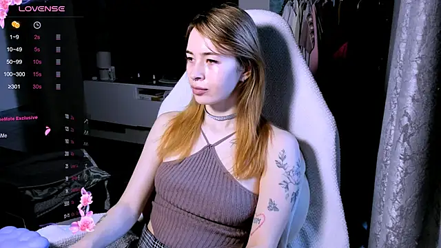 ZoyaMill online show from 03-28-26, 07:09