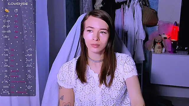 ZoyaMill online show from 11-10-25, 06:40