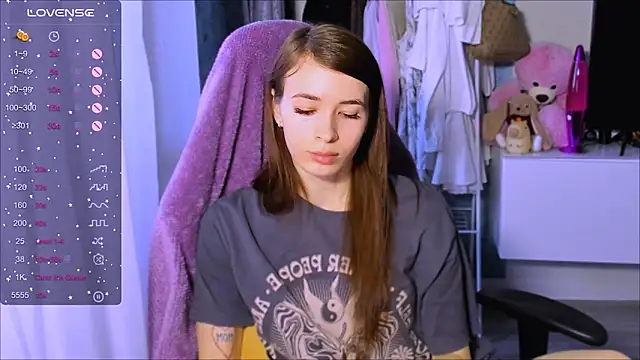 ZoyaMill online show from 10-26-25, 06:14