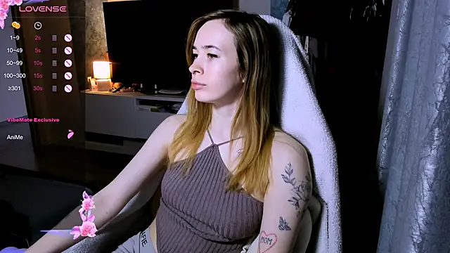 ZoyaMill online show from 04-14-26, 07:13