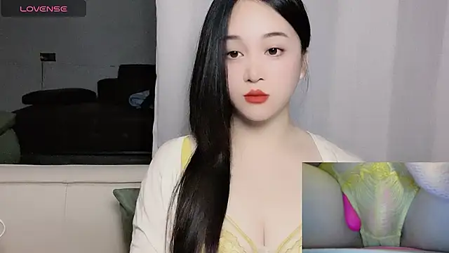 woaiqinqin online show from 12-14-25, 03:06