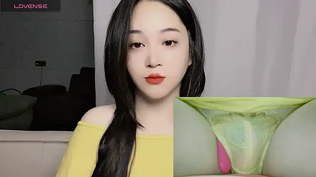 woaiqinqin online show from 10-26-25, 04:29