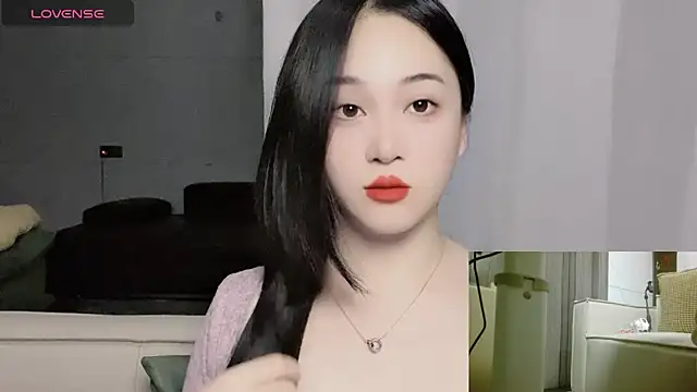 woaiqinqin online show from 12-20-25, 03:04