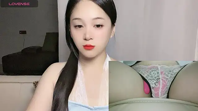 woaiqinqin online show from 09-18-25, 03:37