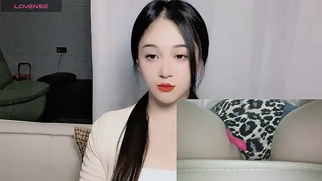 woaiqinqin online show from 09-27-25, 03:40