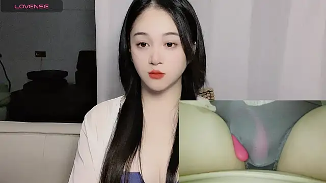 woaiqinqin online show from 10-17-25, 04:20