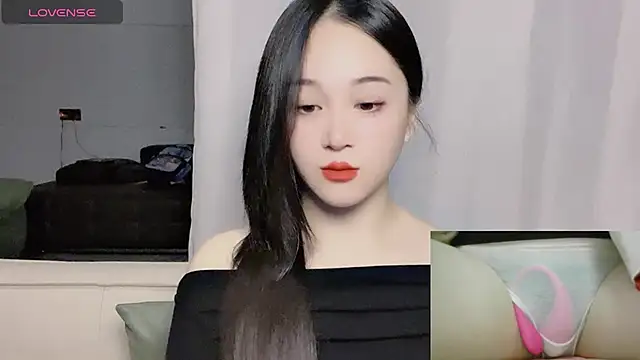 woaiqinqin online show from 11-29-25, 04:18