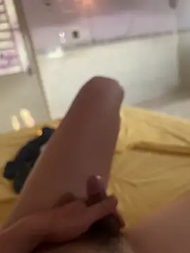 letruong6879 online show from 04-02-26, 09:38