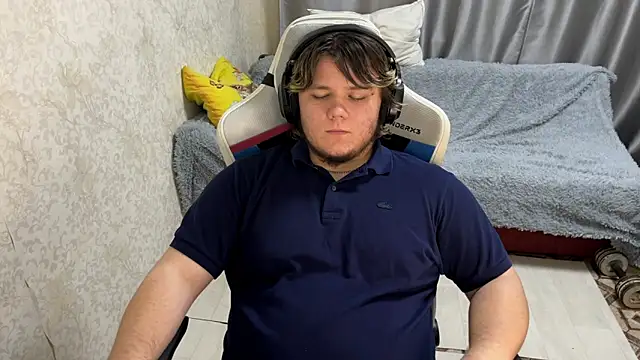 desiredude9 online show from 09-22-25, 06:47
