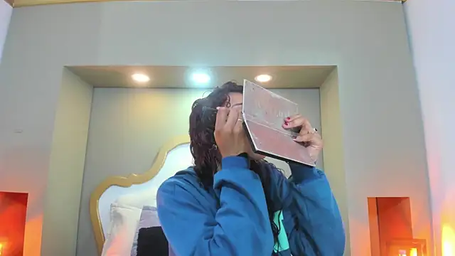 AteneaGreyy online show from 10-24-25, 12:04