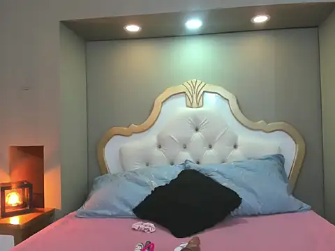 AteneaGreyy online show from 10-08-25, 11:56