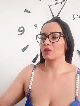 sarita star online show from 11-13-25, 04:00