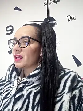 sarita star online show from 11-18-25, 01:54