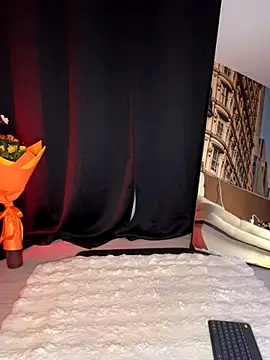 AubrieleRouj1 online show from 11-14-25, 05:05