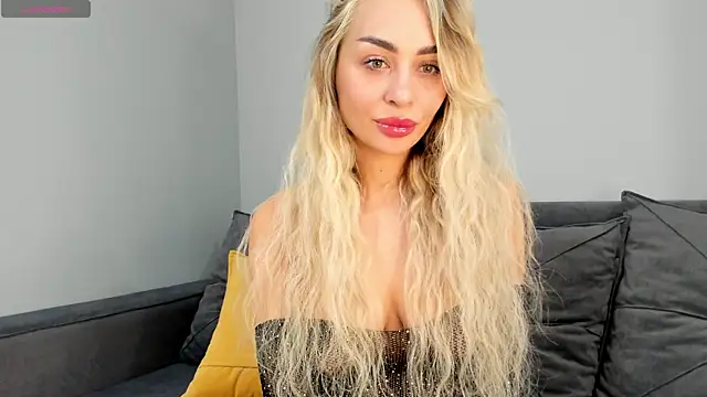 SaraShine  online show from 11-21-25, 09:03