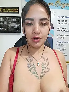Snapshot of MAYE__13 chatting on 06-25-26, 12:10 MAYE 13 online show from 06-25-26, 12:10