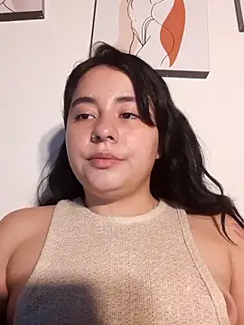 Snapshot of Yuli-27 chatting on 10-11-25, 03:18 Yuli-27 online show from 10-11-25, 03:18