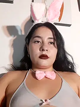 Yuli-27 online show from 10-31-25, 03:14