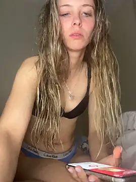 Snapshot of Angelloverxo chatting on 09-14-25, 11:49 Angelloverxo online show from 09-14-25, 11:49