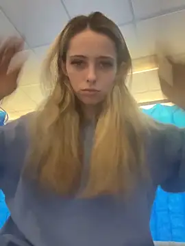 Snapshot of Angelloverxo chatting on 11-07-25, 09:52 Angelloverxo online show from 11-07-25, 09:52