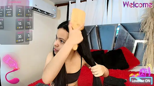 MiniLove 01 online show from 11-20-25, 12:17