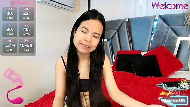 MiniLove 01 online show from 11-19-25, 12:16