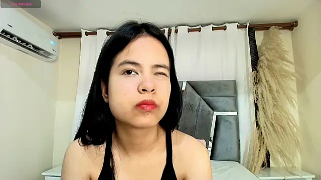 MiniLove 01 online show from 05-22-26, 12:03
