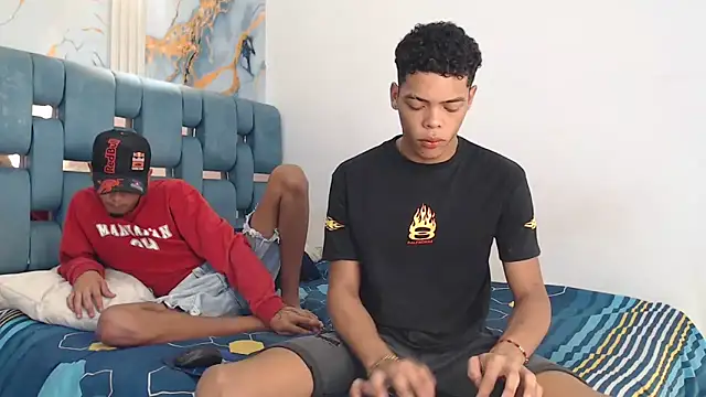 PRETTY FEM online show from 02-21-26, 01:40