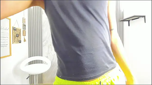 PRETTY FEM online show from 01-17-26, 03:37