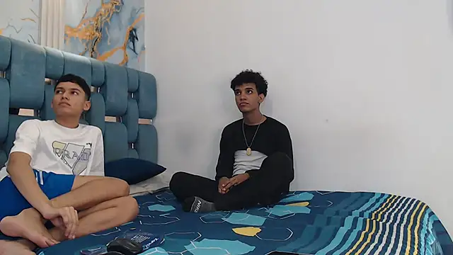 PRETTY FEM online show from 03-29-26, 05:09