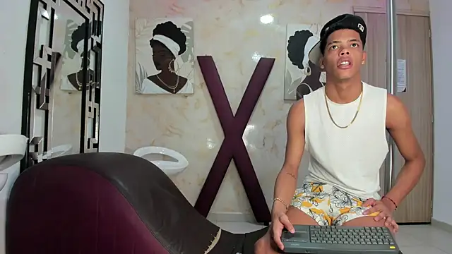 PRETTY FEM online show from 06-28-26, 07:31