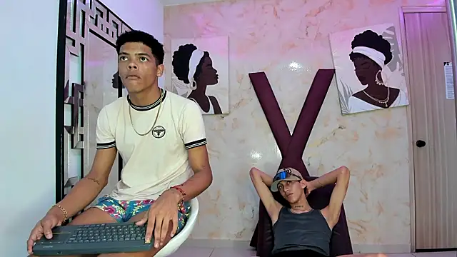 PRETTY FEM online show from 02-03-26, 06:40