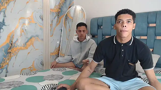 PRETTY FEM online show from 04-29-26, 01:54