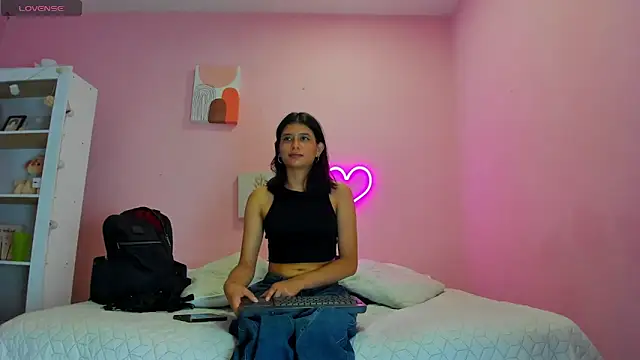 Georgina Ferri  online show from 09-24-25, 05:19